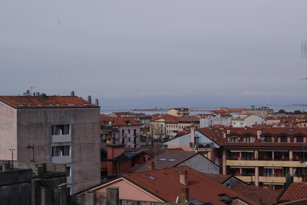 Residence Aprilia Grado Buitenkant foto