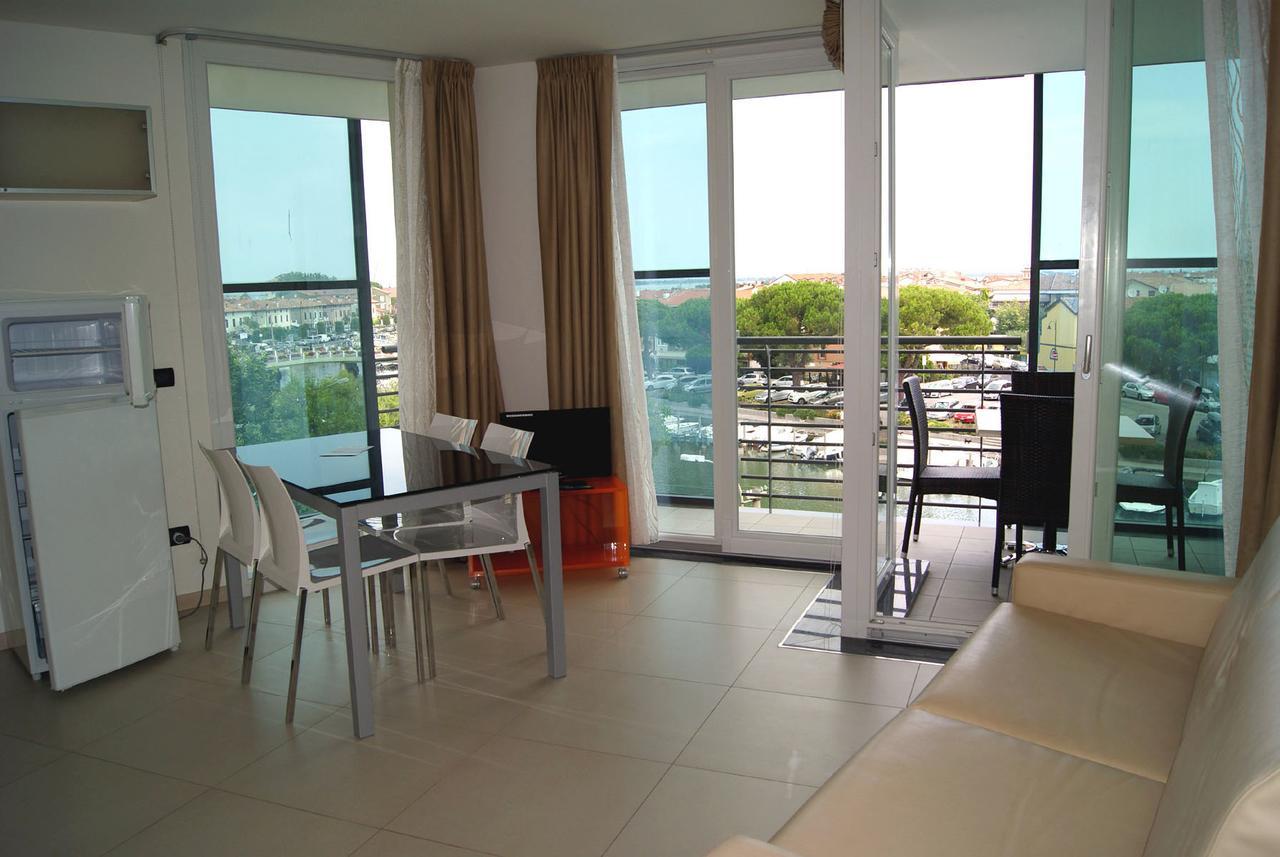 Residence Aprilia Grado Buitenkant foto