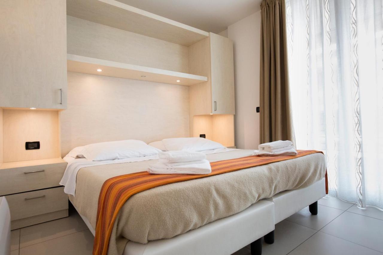 Residence Aprilia Grado Buitenkant foto